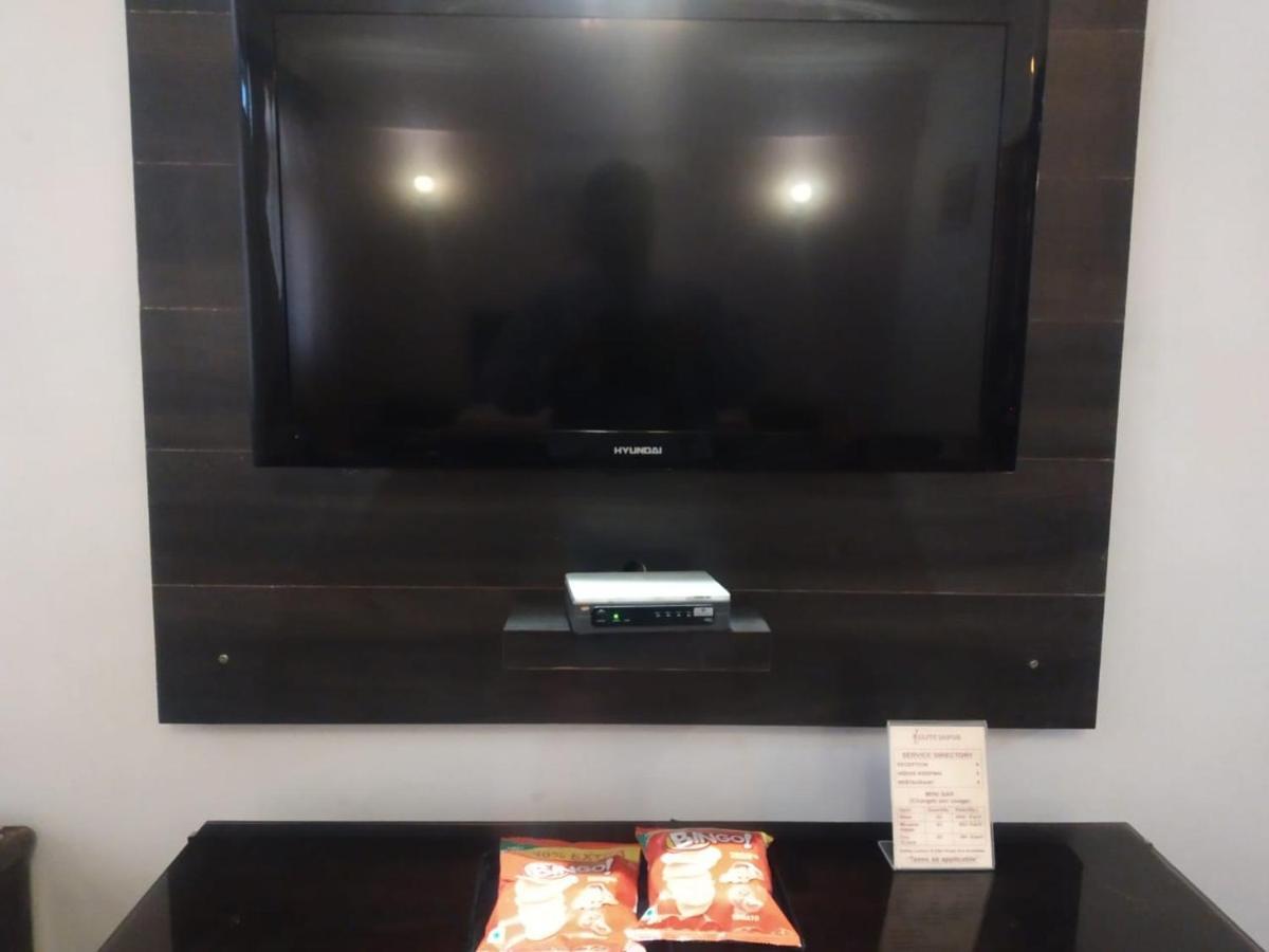 Glitz Hotel 3*